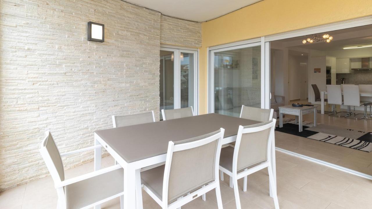 Modern 2 Bedroom Apartment 100 M From The Beach 哈维亚 外观 照片